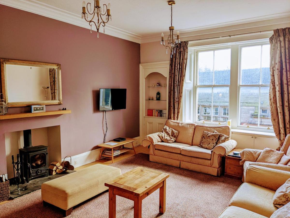 Huge 4 Bed Apt - Perfect Base To Explore The Borders Джедбърг Екстериор снимка